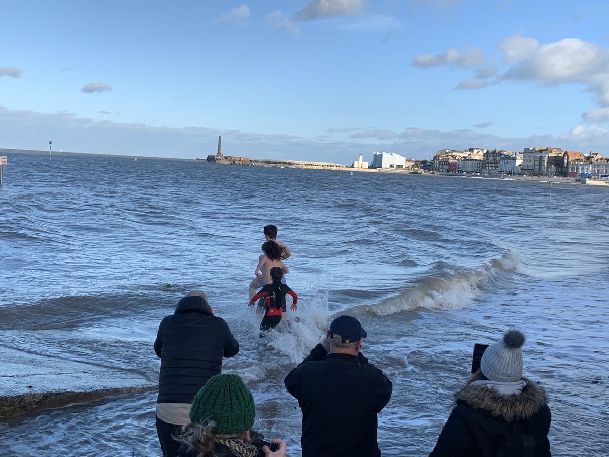 dtziras's tweet photo. 56th run of a inspiring Greek-Orthodox tradition at #Margate: #Epiphany, the Blessing of the waters, officiated for 1st time by Eminence Archbishop Nikitas of #Thyateira & Gr.Britain. Parishioners of @GOC_Margate and vicinity and many local authorities attended in celebration. https://t.co/FBh9hLsYVT