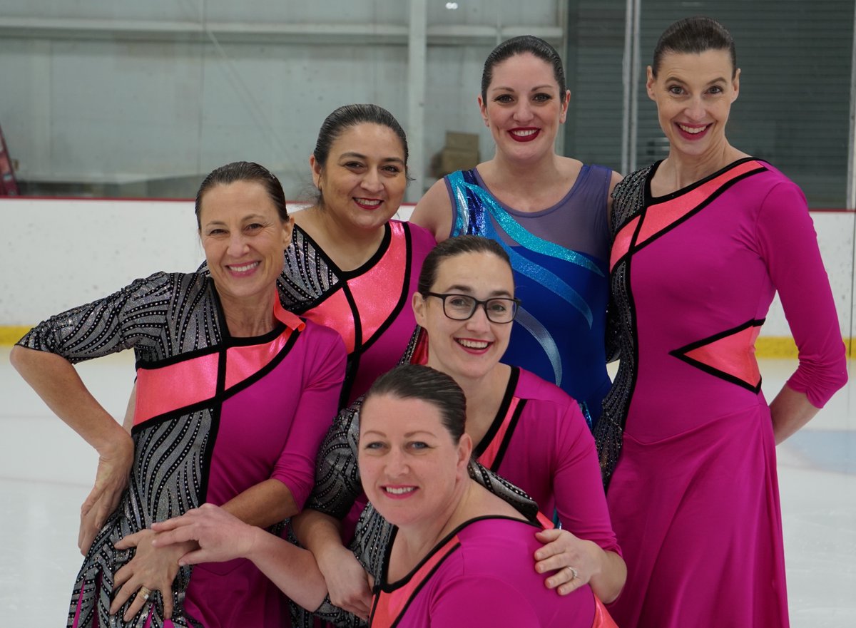 edcsynchro's tweet photo. Love our #EDC family 😘☺️
#EDCM and #EDCA will be off to Albany, NY next weekend to compete in the 2020 Eastern Sectional Synchronized Skating Championships.
What are you doing to get ready for #SynchroEast20?
#adultfigureskating #ESYS20 #RhodeToNationals https://t.co/eVPxC5m5Nh