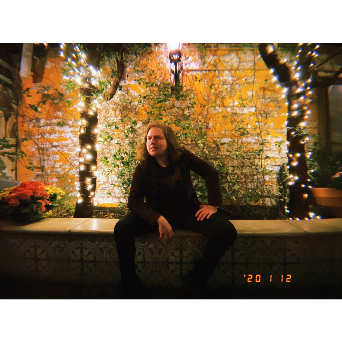 JeremyWhiteMTL's tweet photo. Had an absolute BLAST in Las Vegas covering the @davidleeroth weekend for Rock Talk w/ @mitch_lafon! Off to part deux of my travels now... 🇺🇸⚡️🇬🇧 #DLRLV https://t.co/gxVAivbbca