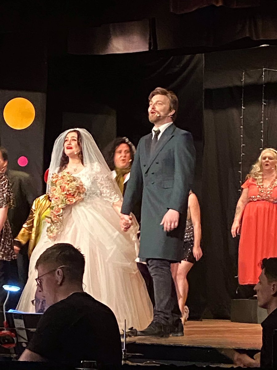 forestmusical's tweet photo. Well that’s a wrap! What a fabulous time and experience we have had performing #TheWeddingSinger in Lydney! Thank you to everyone who came along to support us, the audiences were brilliant! https://t.co/GA3ZvlsLDd