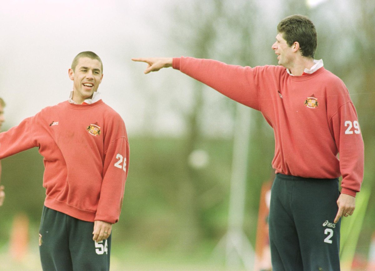 Art_of_Football's tweet photo. The classic big man little man partnership. https://t.co/7FWSmFKdSB