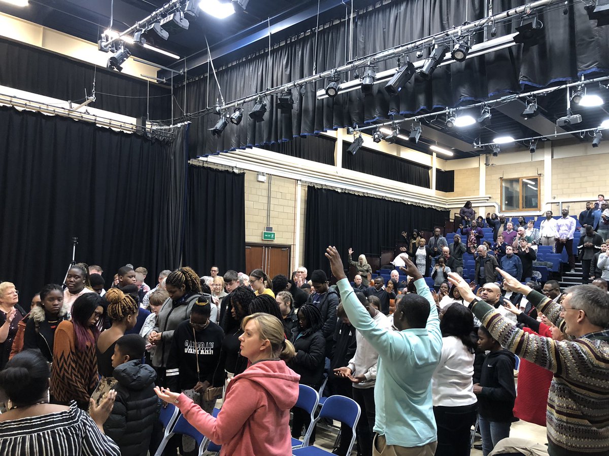 RevTimAlford's tweet photo. Great day at @HopeChurchCorby today. Loved spending some time with this fantastic youth team afterwards! 👏 #YWchat #Elim https://t.co/qKgNfuezXl
