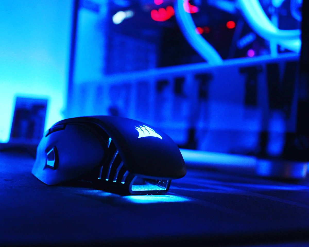 LastreetTV's tweet photo. J'utilise la souris CORSAIR M65 PRO RGB pour mes parties en ligne et vous ? #corsair #m65prorgb #gamer #GamingLife #setup #part1 #corsairfrance #sourisgaming https://t.co/mV2bSh6R2f