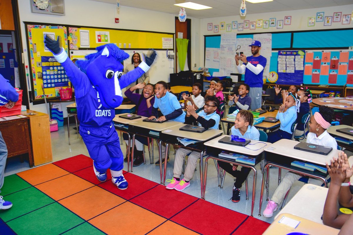 blue_coats's tweet photo. π π±ππππ & π±πππππππππ π
Coaty and crew with an awesome visit to Warner Elementary School this past week! The site of the dance-off mentioned in this weekβs episode of The #BlueCoatsBeat. π
‡οΈ
https://t.co/HpE1JZdfJN
#BasketballHasPower x #JoinTheRevolution https://t.co/3DfpFTsies