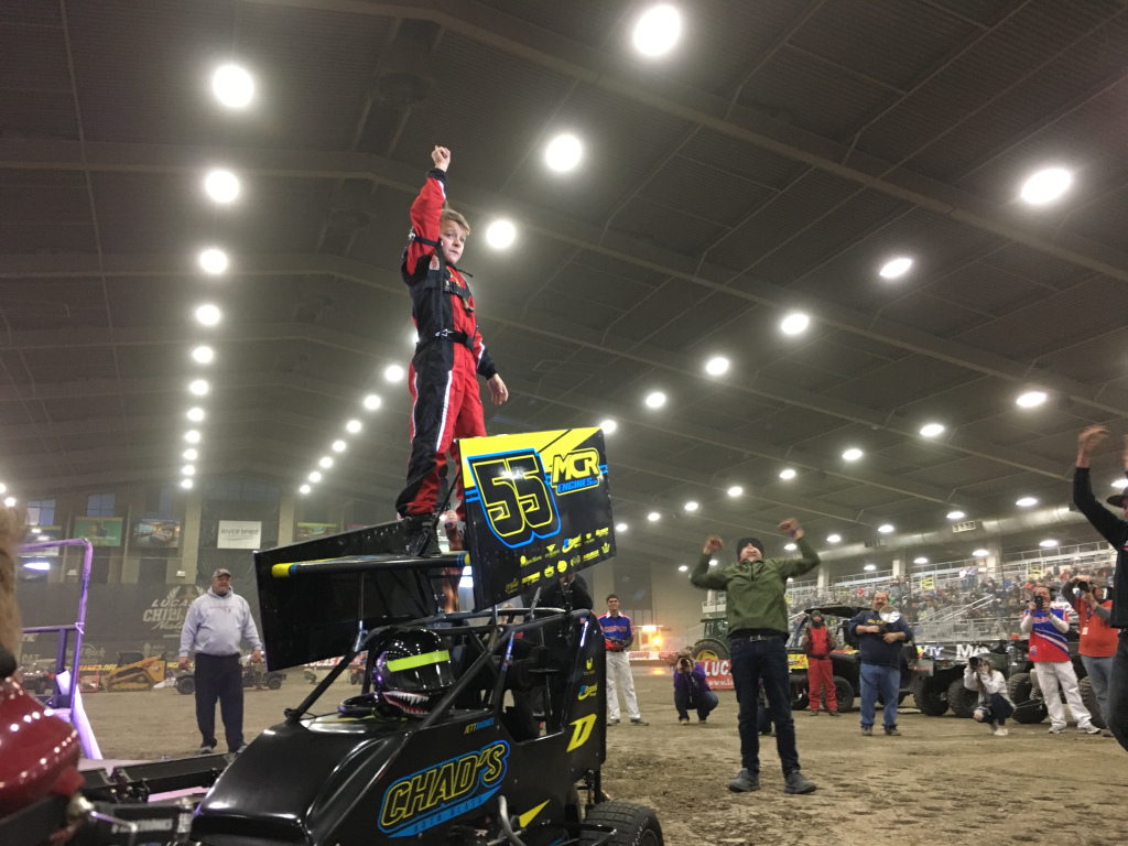 Barnes Earns Shootout Glory sprintcarinsider.co/2020/01/12/bar…
