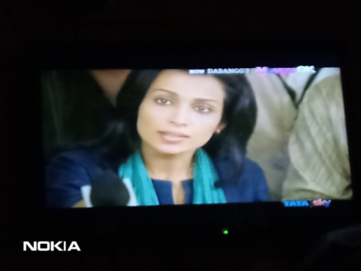 harry1603rajput's tweet photo. @Flora_Saini memorable scene #dabbang2
Peace loving inspector @BeingSalmanKhan https://t.co/Y5P1jktDkd