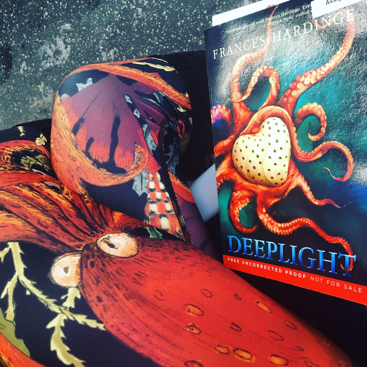 JuliaKate32's tweet image. What? #bookmatching #cephalostyle
