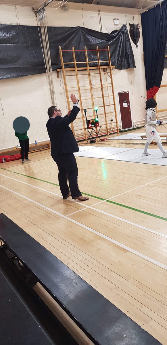 secretlyajedi's tweet photo. MrF in action at the Aldershot Open. According to Big Sis Chloé hes been enjoying himself.
#MrFrefs #fencingitsasport @WestFifeFencing @Welsh_Fencing @ArmyFencing https://t.co/eJjzzQztWG