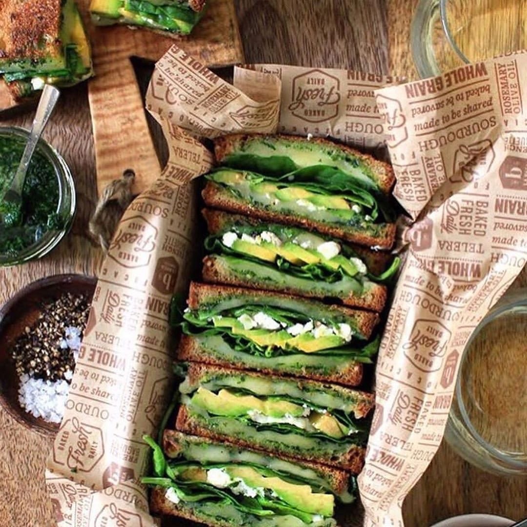 HometownOff's tweet image. Green goddess grilled cheese 🧀 🌿⠀
Love this? Then follow HometownOff 💚⠀