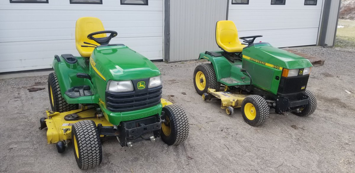DarrylRosebrugh's tweet photo. Have an extra pair of diesel mowers this spring. Been through shop. Serviced to the nines and ready to mow if any local guys are interested drop me a line :) https://t.co/v4IYHhXNYQ