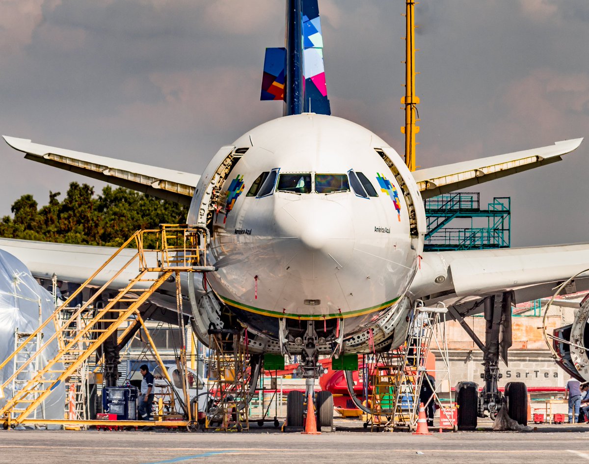 tea_sar's tweet photo. Maintenance movements...
Azul Linhas Aéreas / Airbus 330-243 / Mexico City
#azullinhasaereas #azulbrasil #airbus #airbusa330 #a330 #airbusfans #airbuslovers #aircraft #aicm #mmmx #aviation #aviationphotography #AvGeek #aviationlovers #planespotting #aviación #fotografía #mex https://t.co/Lej007zs8v