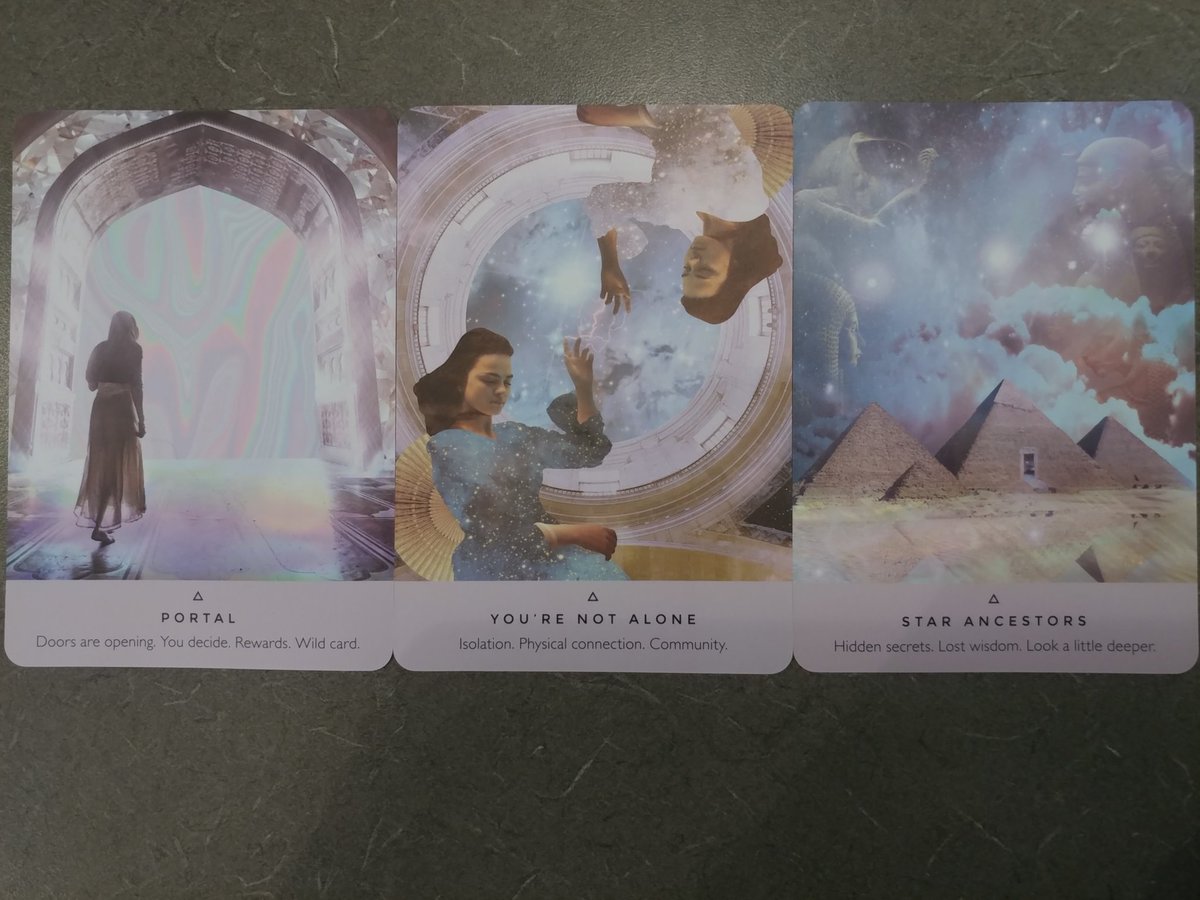 EvermindOracle's tweet photo. Your heart is a portal between your inner self and others. Connect with yourself to connect with the stars. Starseeds are remembering. #tarot #tarotspread #starseed #AWAKENING #astrology #SaturnPluto #SaturnPlutoConjunction https://t.co/sc1zktptF6