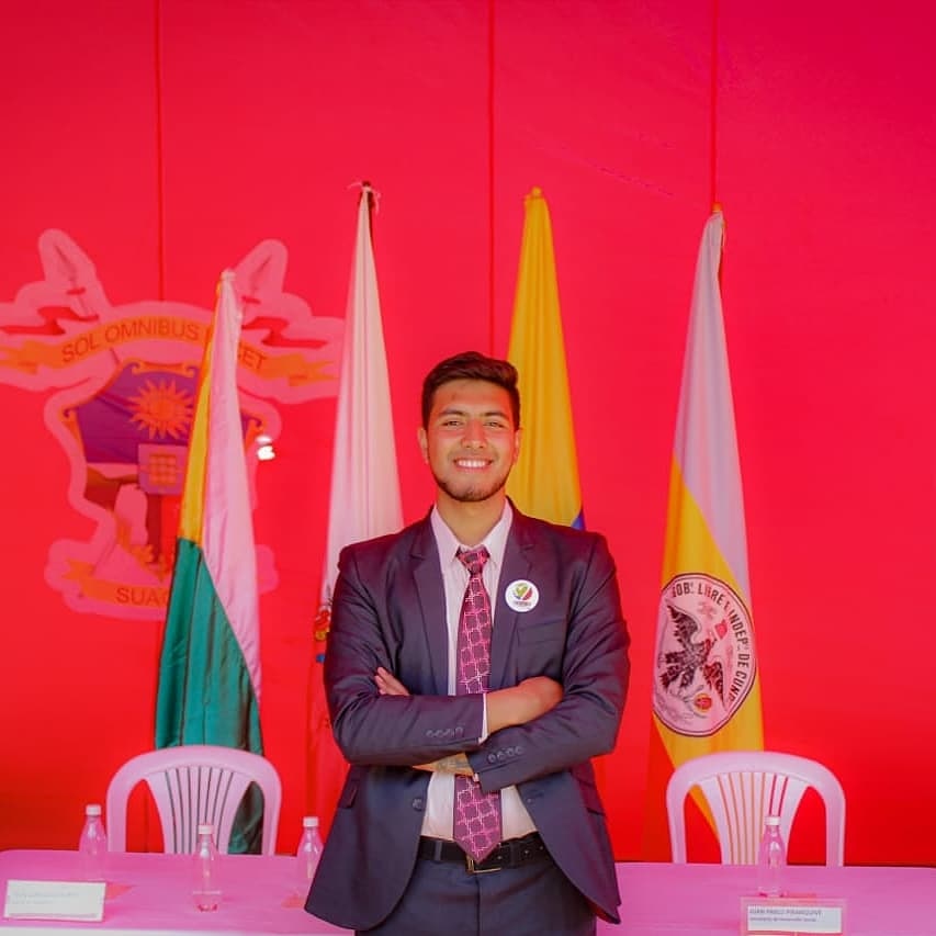 CSRodriguezA's tweet image. Al mal gobierno; buenas prácticas.
A los ataques; debate con altura y argumentos.
A los soachun@s; compromiso.
Edil Comuna 6, municipio de Soacha. 
2020-2023
✊🏻✊🏻