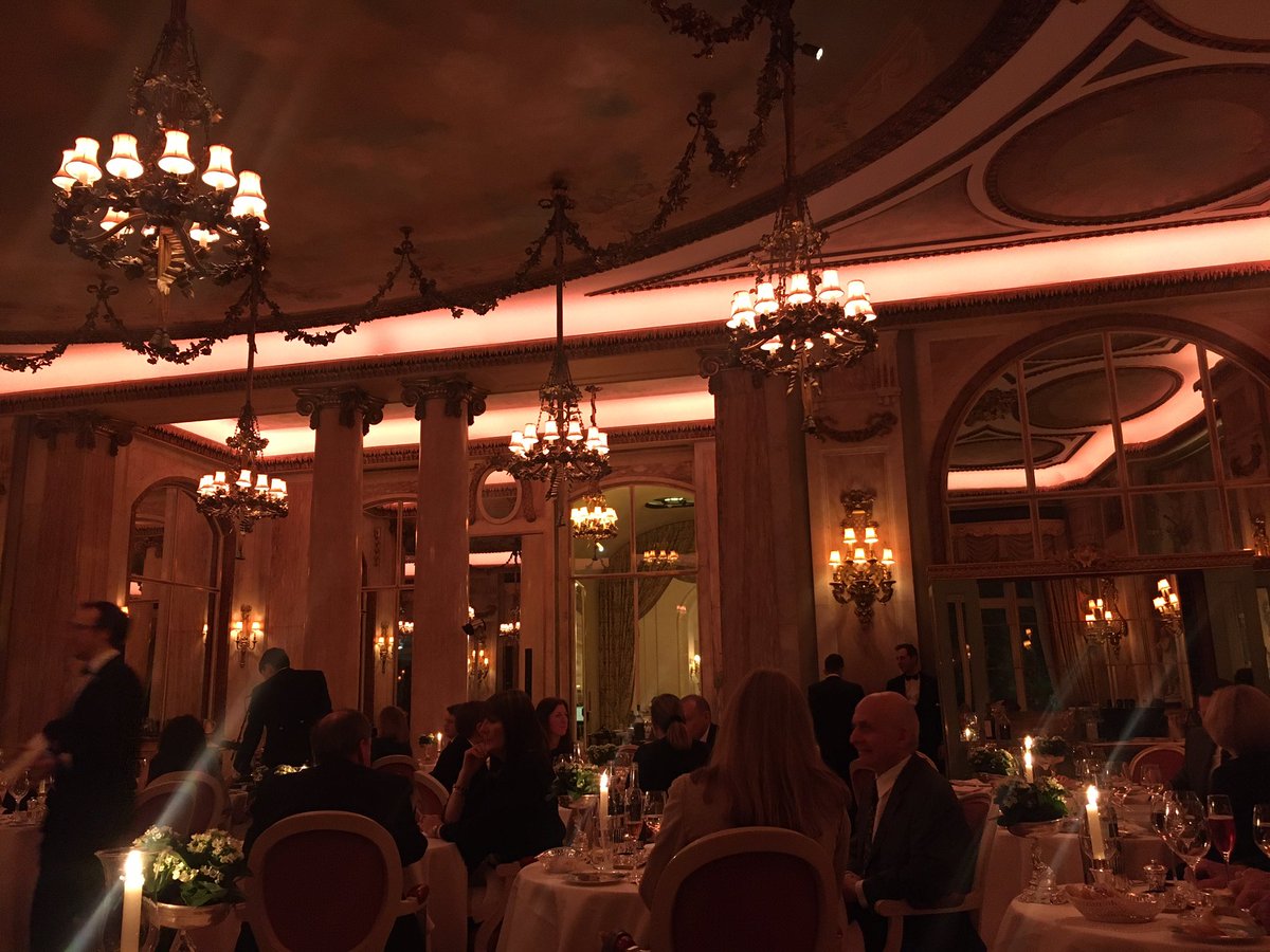 loubail82's tweet photo. 2 year anniversary at The Ritz ❤️ https://t.co/pwVKY1JwEK