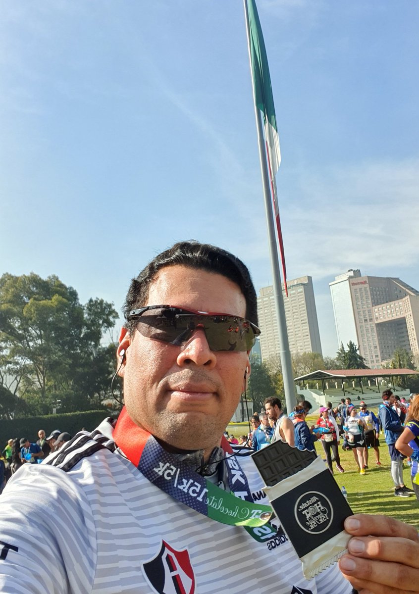RaulVillagran1's tweet image. #FelizDomingo después de un buen reto con la @HotChocolate15k #HC15k un chocolate caliente 👍🏽 #YoElegíCorrer #Runner #CDMX #AquíYaSeCorrió #HazQueSuceda #15k 🔴⚫