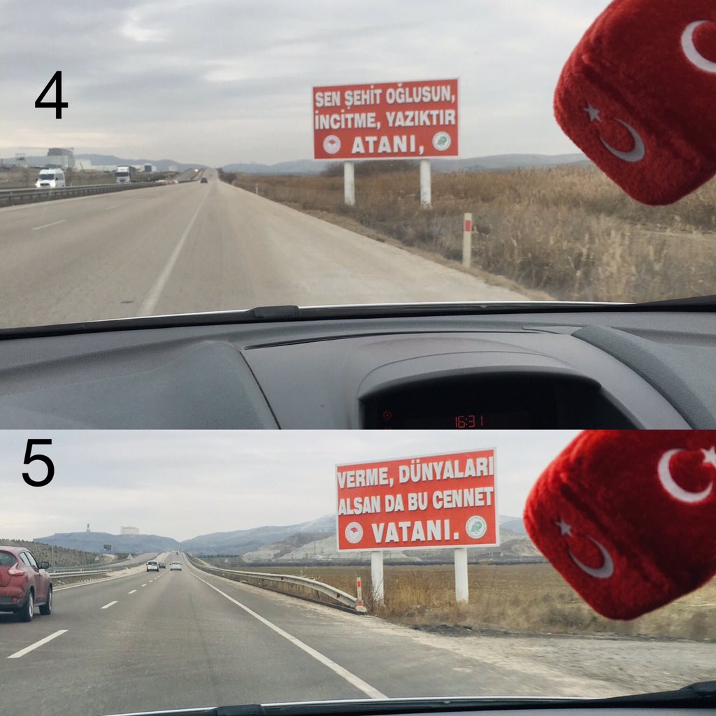 Eskişehir’den Polatlıya doğru gelirken bakın yol üzeri tablelalarda ne yazıyor.. farkedince geri dönüp tekrar okuya okuya gelmek istiyosunuz.. muazzam bi duygu