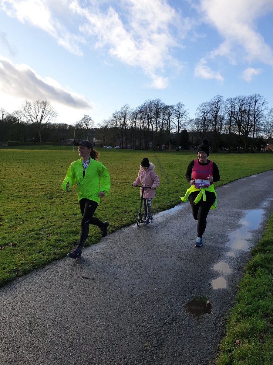 WendyLoves2Run's tweet image. #kidsgrove10k