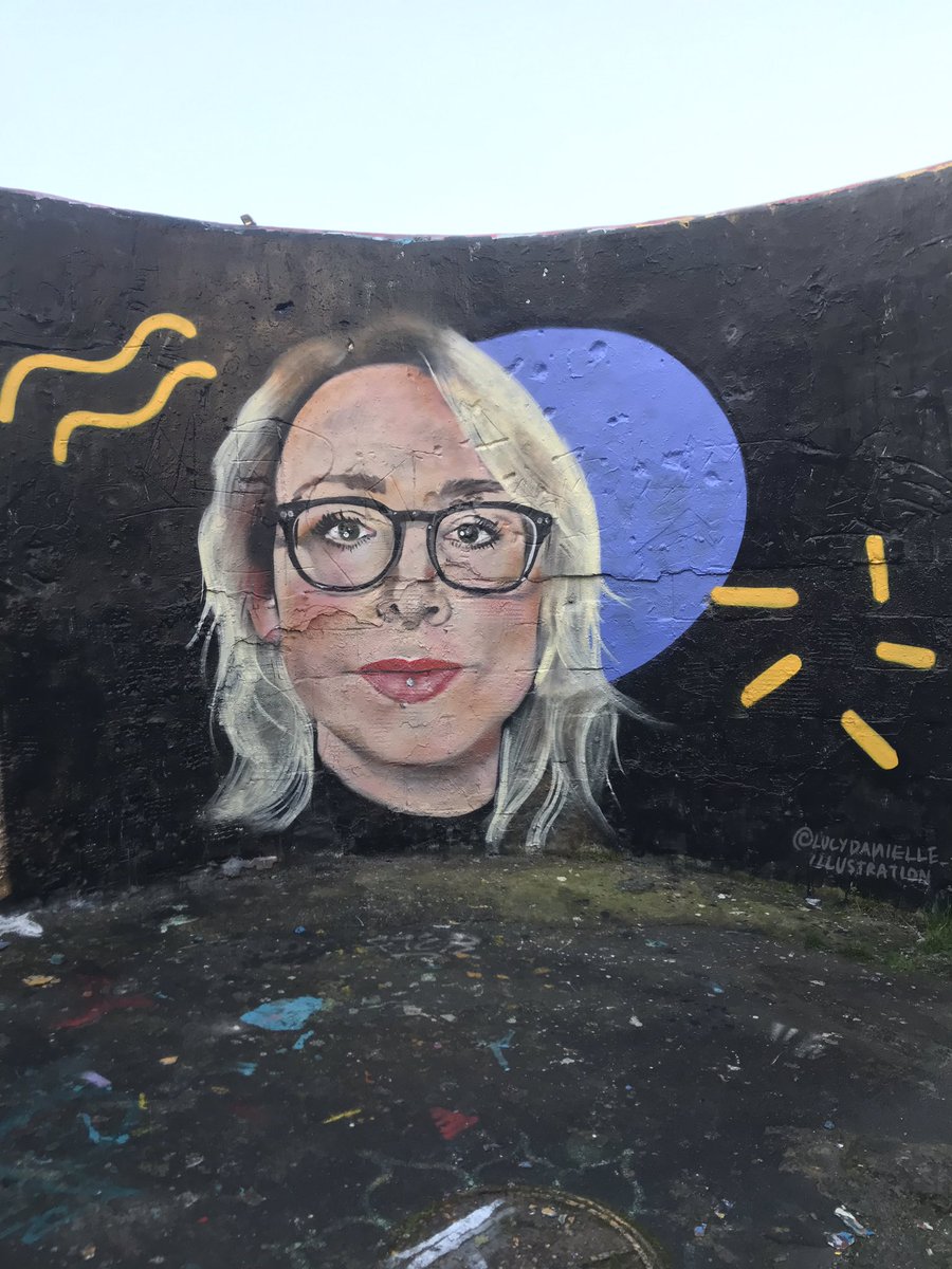 Attempted to paint my sister today. Should have spent a bit longer but the weather took a turn. Would love to do more large scale portraits.
#mural #muralart #portrait #streetart #painting #art
