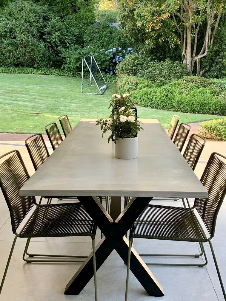 ConeyTimbers's tweet image. We added a few soft pieces to our recent delivery. Cement and steel outdoor table; oak and steel server with a vertical steel wall. #steelfurniture #concretetable #oak #steelwall #interiordesign #sustainabledesign