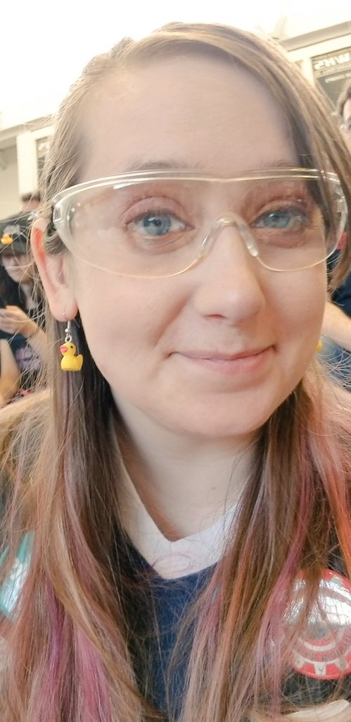 BuellnBots's tweet photo. Not sure if the ducks or I am a bigger fan of @aldenrobotics. Either way the team is making me proud! #BlackwaterBots #FIRSTBuffaLove @BFF_Robotics https://t.co/Lj55r4QufU