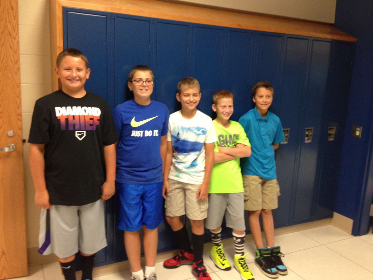 znickischer's tweet photo. 6th grade! https://t.co/MbacNSlWz3