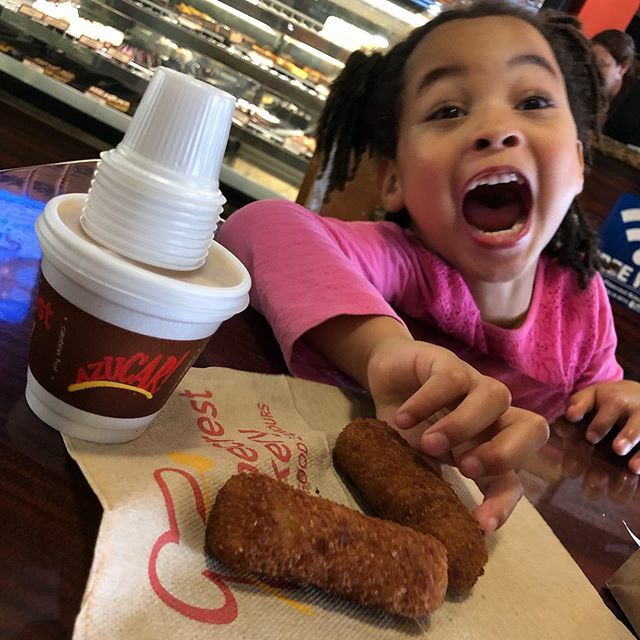 HardingMissions's tweet image. Say Croqueta! #sundayafternoon #miamistyle #colada #croquetas #kobilife ift.tt/35PWm1r