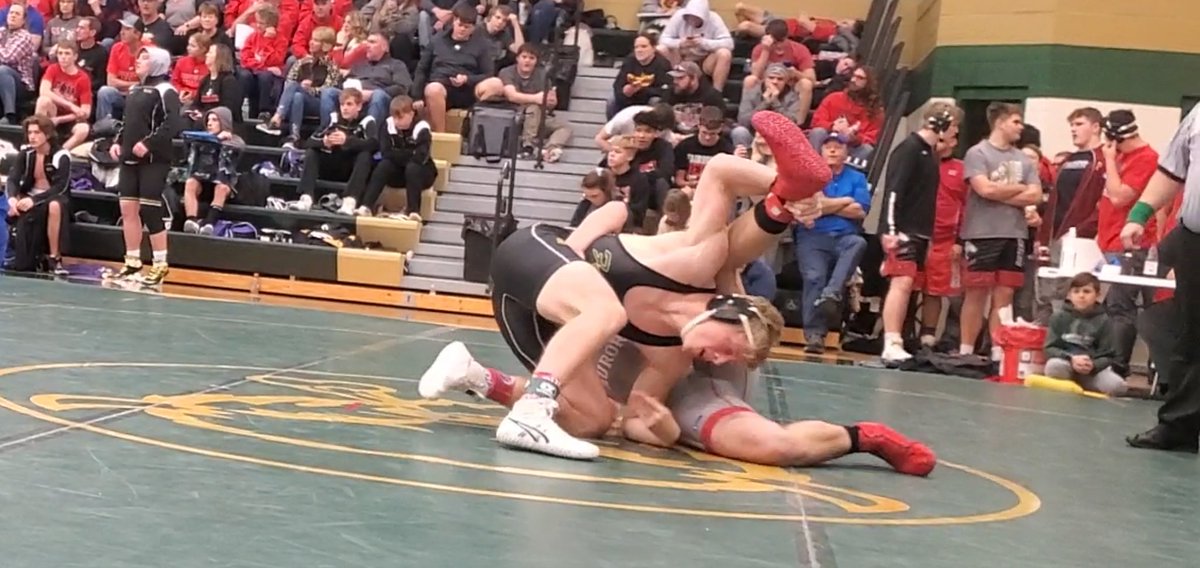 clause_kelly's tweet photo. Tough wrestling day ending with a concussion.   #alwaysanotherday. #kickbuttnextweek
#thankgodforamazingcoaches https://t.co/kl6e54NKC5