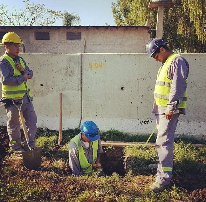 ObrasGc's tweet photo. 👉 #🅴.🅿.🅿 en la 🅲🅾🅽🆂🆃🆁🆄🅲🅲🅸🅾́🅽... Reglamento de seguridad y salud a mano, importante de supervisar! 👉 
#👷‍♂️🚧 "E.P.P in situ/planillas"🚧
#👷‍♂️🚧 "Renovación 6 meses" 🚧

#Control
#Análisis
#Reportes
#BalanceFinal
#obras https://t.co/k5cJKJWxEk