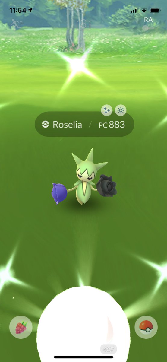 Luisfa_777's tweet photo. ¡La captura del día 🤩✨💣! ¿Cómo ha ido vuestra caza entrenadores 🤔? ¡A tope crucks💪🏻! #LuisfaTech #Pokemon #PokemonGO #ShinyHunting https://t.co/5TemuAxM8g