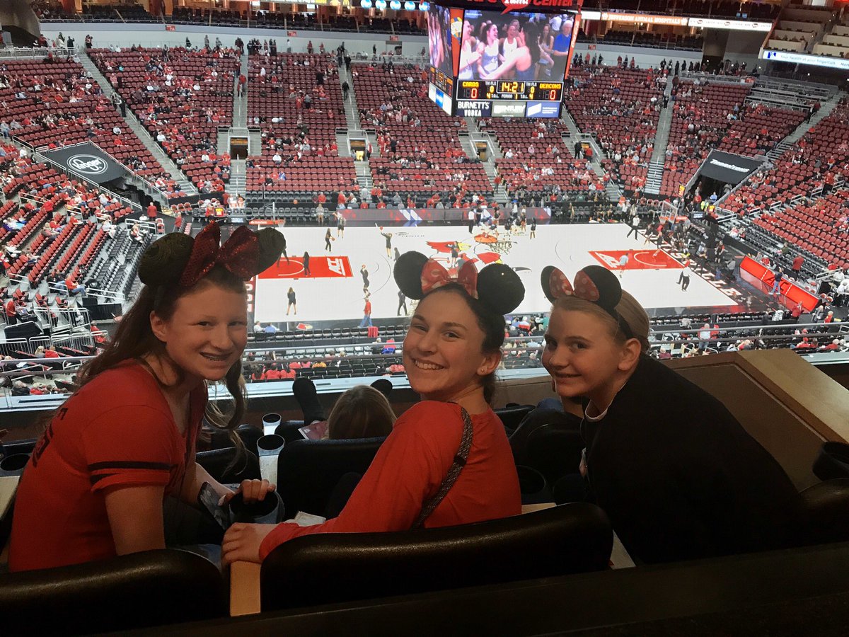 Swanger23's tweet image. First ever game! Happy birthday, Rylen! #GoCards