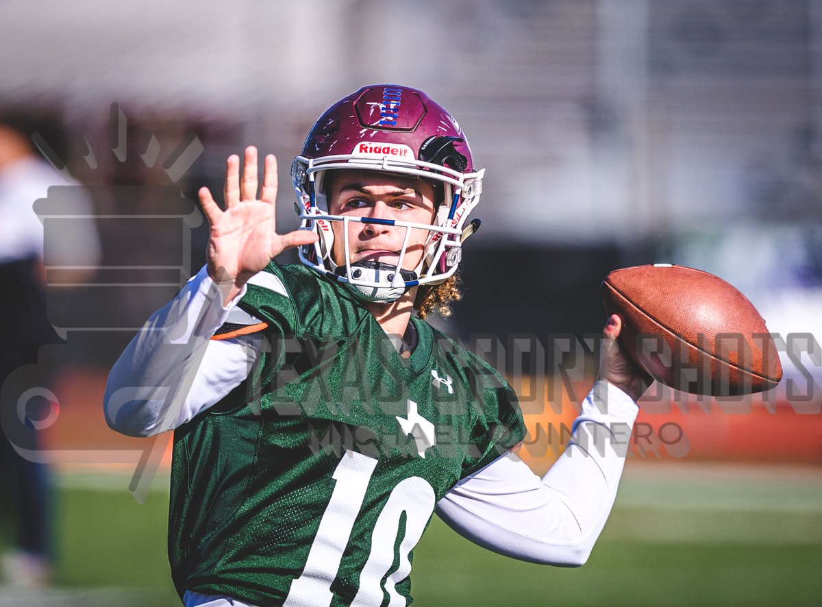 texassportshots's tweet photo. 🚨🚨 GAME SHOTS 🚨🚨

Working on the 📸 from the 2nd Annual SHOWCASE ATHLETICS #TEXAS HIGH SCHOOL ALL-STAR FOOTBALL GAME.

Couple of pre-game pics, more to come. 🏈

⚡️PLEASE TAG 'EM IF YOU KNOW THEM⚡️

#sportsphotography #hsfootball #txhsfb #SanAntonio #fujifilm #velvia https://t.co/c0FCtkqmWN
