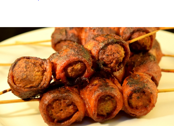 TailgaterMag's tweet photo. Diablo Bacon Bombs. A fiery, meaty snack hot off the grill to soothe the savage hunger of tailgaters and guests > https://t.co/d2yjNKlLy4
#tailgating #BBQ #grilling #baconlicious https://t.co/kFo3cNG5pt