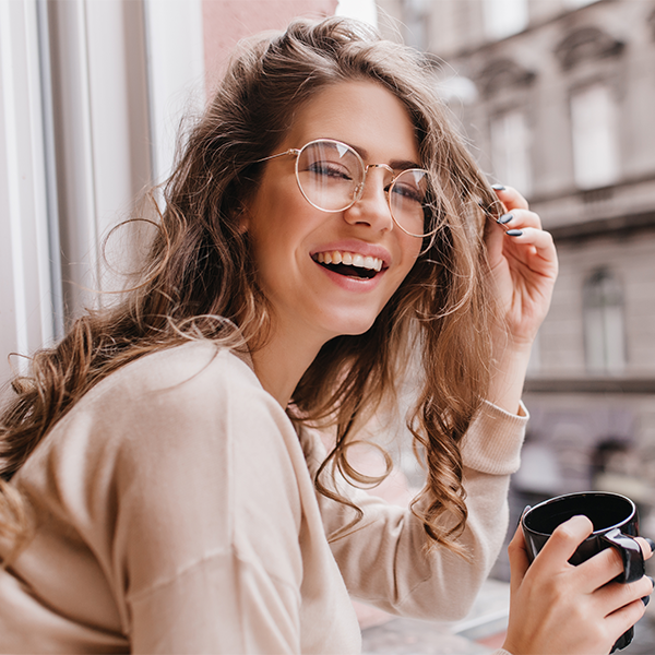 lab2beauty's tweet photo. A woman is most 
beautiful when she smiles.

#makeup #beauty #lab2 #mua #beautyquotes #makeupbrush#lookoftheday #aspiringmua #lbb #mualife #glammakeup #mile #dailymakeuplook #livebreathbeauty https://t.co/oxJodp0rbH