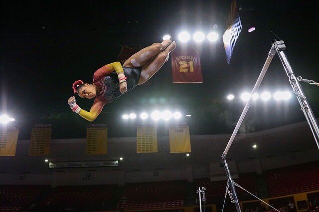 MSmithMagic's tweet photo. 4️⃣ from #14 @SunDevilGym 2020 home opener vs #1 @OU_WGymnastics
#MarleeSmithMagic #FirstOf2020 #SunDevils #Sooners https://t.co/upSvAZkJwT