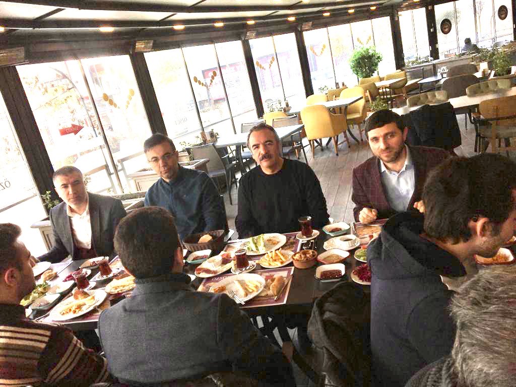alemdardernegi's tweet photo. Bugün yapılan kahvaltımıza ve toplantımıza katılarak bizleri onurlandıran Hacı Bektaş Veli Üniversitesi Rektörü Prof. Dr. @mazharbagli Bey’e teşekkür ederiz. https://t.co/3uBrIp4RXj