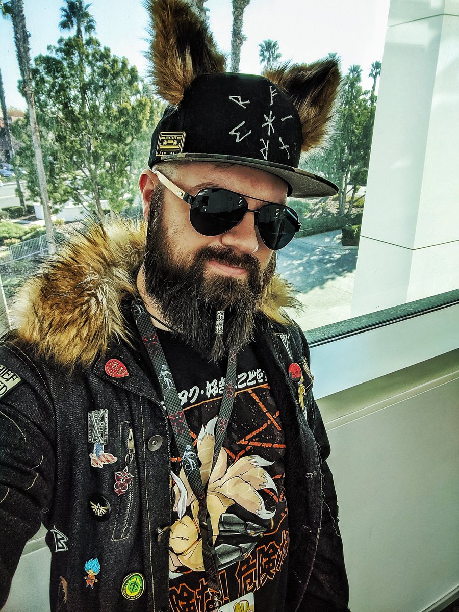 ValhallaOn's tweet photo. Had a great time at ALA. #anime #cosplay #cosplayer #weekend #awesome #AnimeLosAngeles2020 #furry #wolf #viking #beard #weeb https://t.co/ho9HvoDQOd