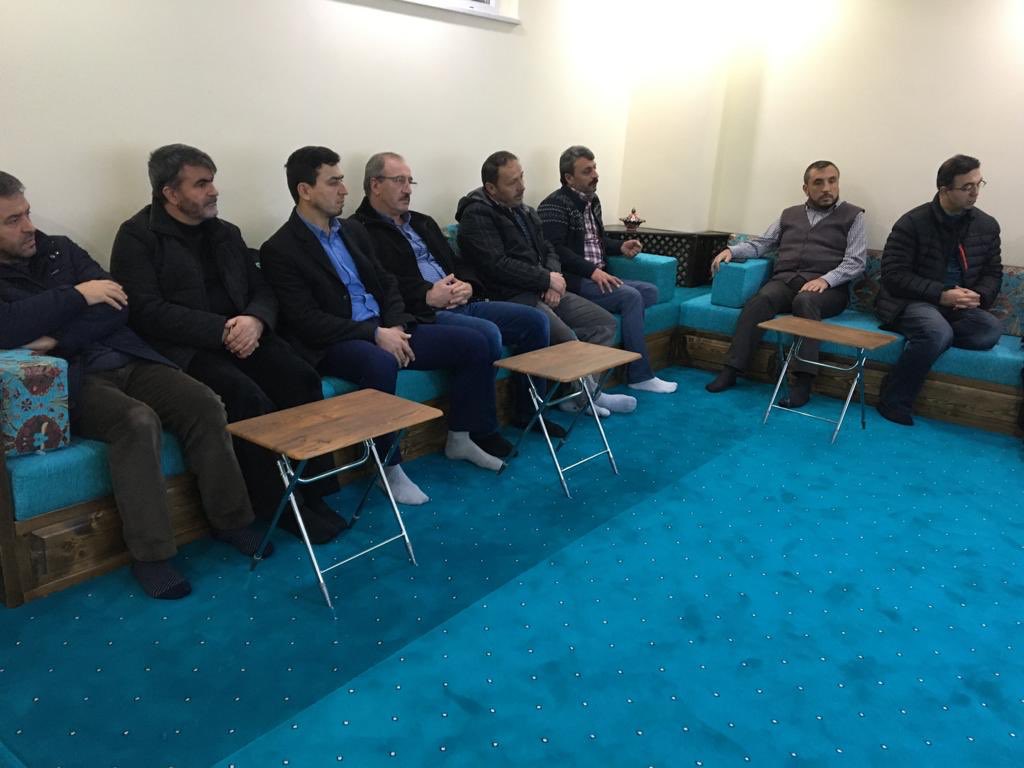 alemdardernegi's tweet photo. Her yıl farklı bir ilde düzenlenen, bu yıl da 17’incisi düzenlenecek olan İmam Hatipliler Kurultayı’na aday il olduğumuzdan dolayı hazırlıklarımızı yerinde inceleyen Genel Merkez yöneticilerine sunumlarımızı takdim ettik. https://t.co/XylvTqBsNv