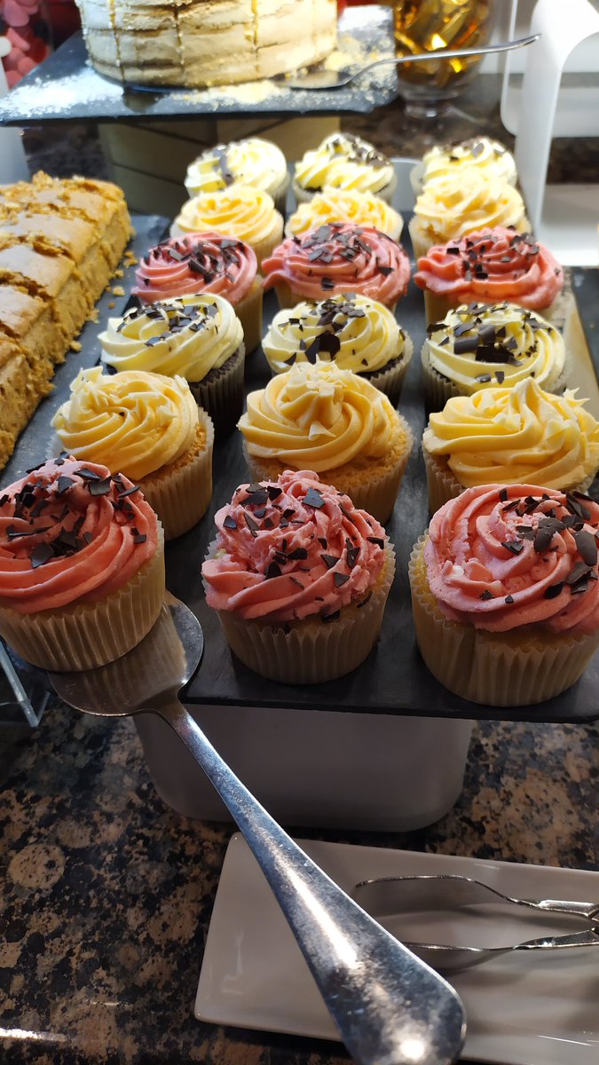 A quién no le apetece deleitarse con un buen postre después de una jornada de esquí?
#MELIASPAIN
#meliaexperiencesierranevada
#onlyinmelia
#skiforia
#meliasierranevada 
#delicious 
#sweet