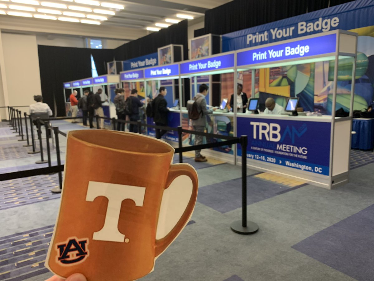 MissingMug's tweet photo. @dannysmr does a bear sleep in the woods?  #wheresmymug #TRB2020 https://t.co/xOXJWYFxAn