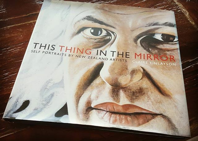 AllieFSimpson's tweet photo. Holiday op-shop find and now holiday reading😄👩‍🎨💆🏻‍♀️#feedthebrain #nzartists #holidayreading #timetochillout #selfportraits #bookstagram https://t.co/SiHkLgMtto https://t.co/44ee0VUPNf