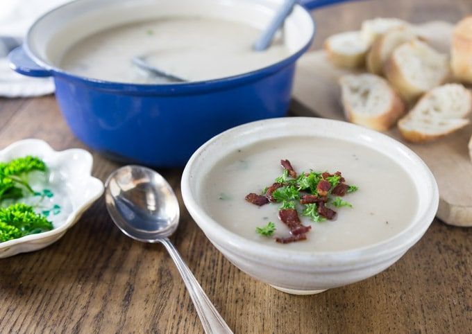 Irish Potato Soup will warm you up on the chilliest of winter days. This one is incredibly easy to make, plus there aren’t many ingredients. Serve it on a weeknight!
buff.ly/2NJ0tTY