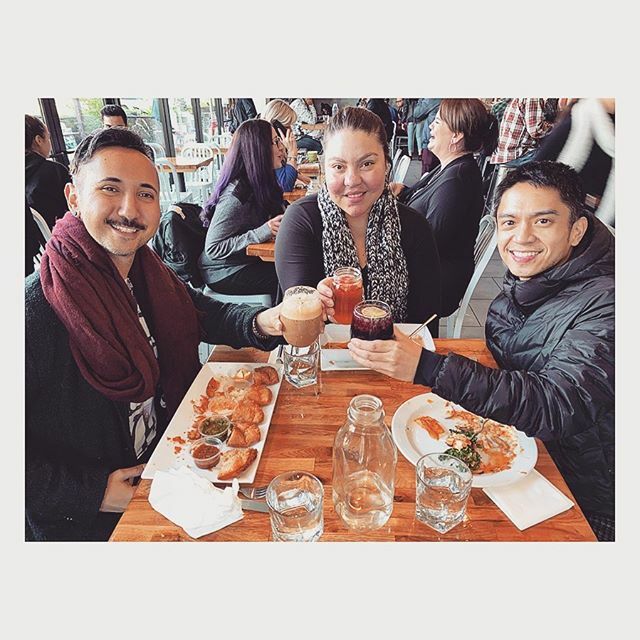 rude_RC's tweet photo. 2 decades of friendship and ready for next one! Cheers to some amazing people surviving, thriving, and inspiring! 🥂 
#cheers #brunch #friendshipquotes #friendshipgoals #dtsummerlin #makersandfinderslv #winterfashion #mensfashion #instagreat https://t.co/lKaqJ8ZpQW https://t.co/FK0tpq3CLb