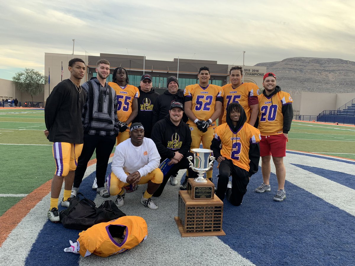 DOHS 🏈 tweet media