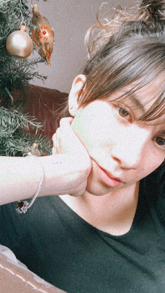 so__vaa's tweet photo. Mudarte is tired AF https://t.co/5OV8lkZuxw
