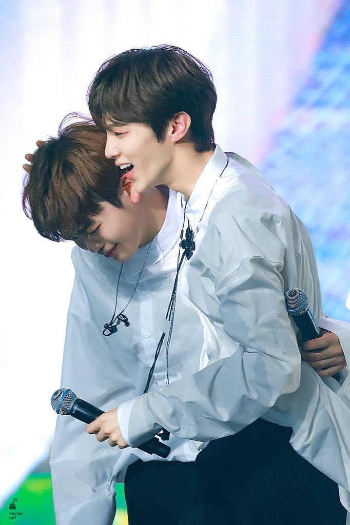 dear_WOOSEOK's tweet photo. 분홍이 남발하는 봄에 온 너는 봄보다 찬란했고, 나를 분홍으로 물들였다.
그 때 무엇보다도 소중한 행복을 발견한 나는, 영원히 그 순간을 기억하고 사랑한다.

, qwervvnnm24 https://t.co/onNak9PtsJ