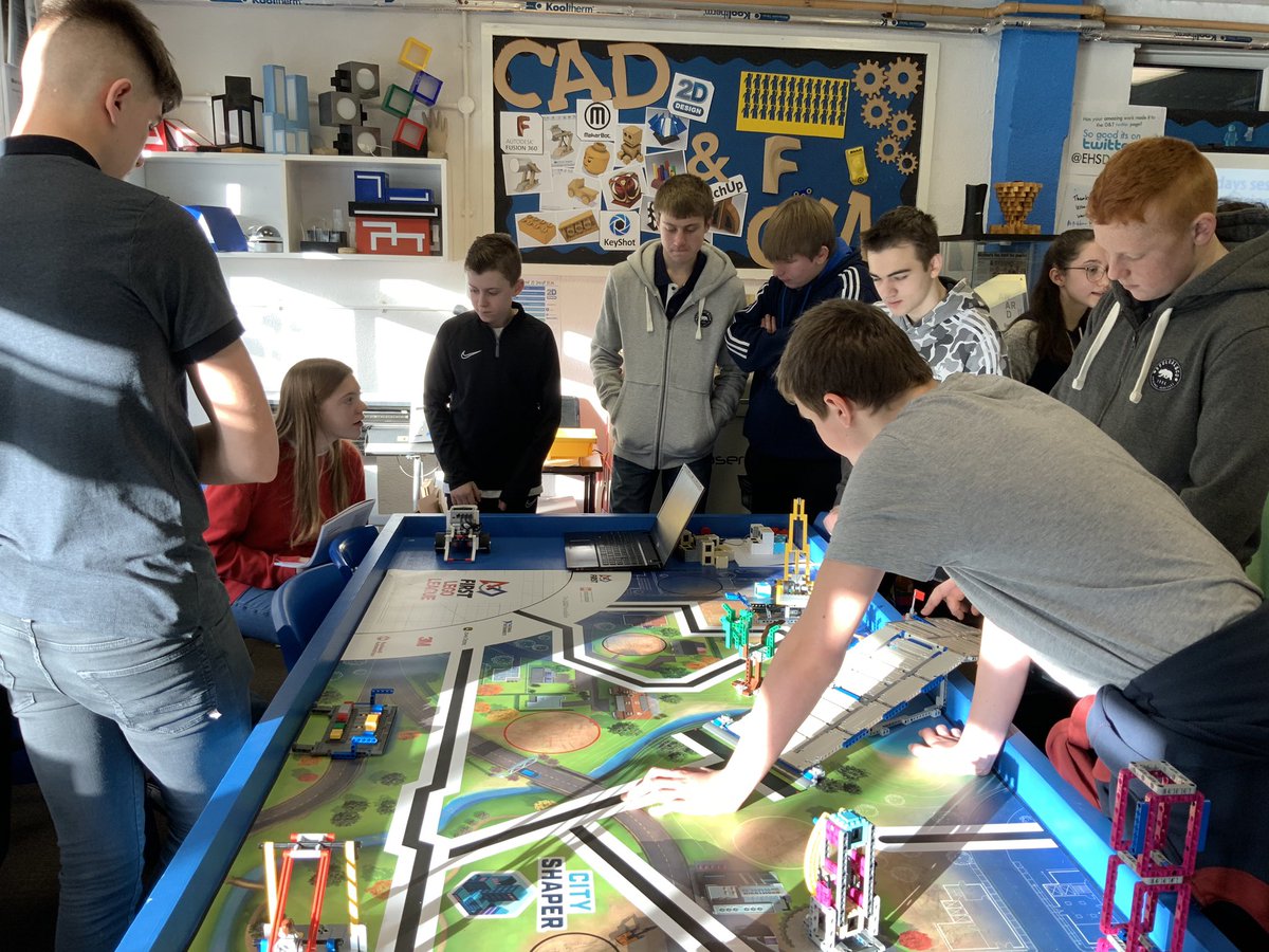 EHSDesignTech's tweet photo. Wonderful day of robotics, programming and teamwork on display for the Lego cameras last week. Our students showing off their passion for #STEM to be shared with a global audience soon #exciting #robotics #classpack @FLLUK @LEGO_Education https://t.co/ZzDagPhoaH