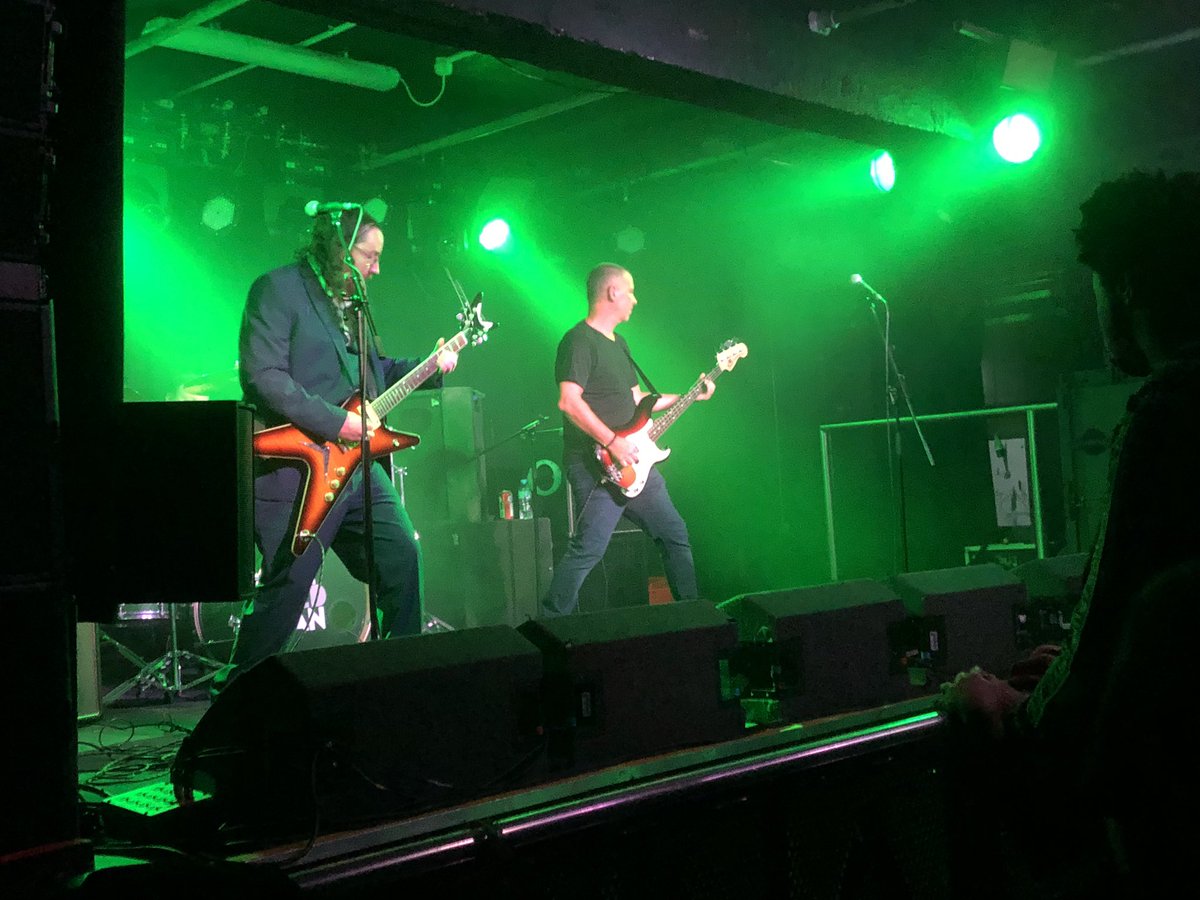 lozbeard's tweet photo. Superb performance from @TenEyedMan last night at the Academy! https://t.co/yZ71ubsOa0