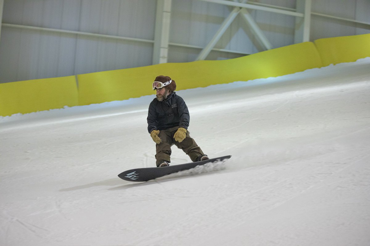 Bigsnowad's tweet photo. No such thing as Spring weather for us. We’re shredding at a comfortable 28 degrees✌🏻❄️🏂#bigSNOW #EveryDayIsASnowDay #AmericanDream https://t.co/GOwPqHJ1AJ