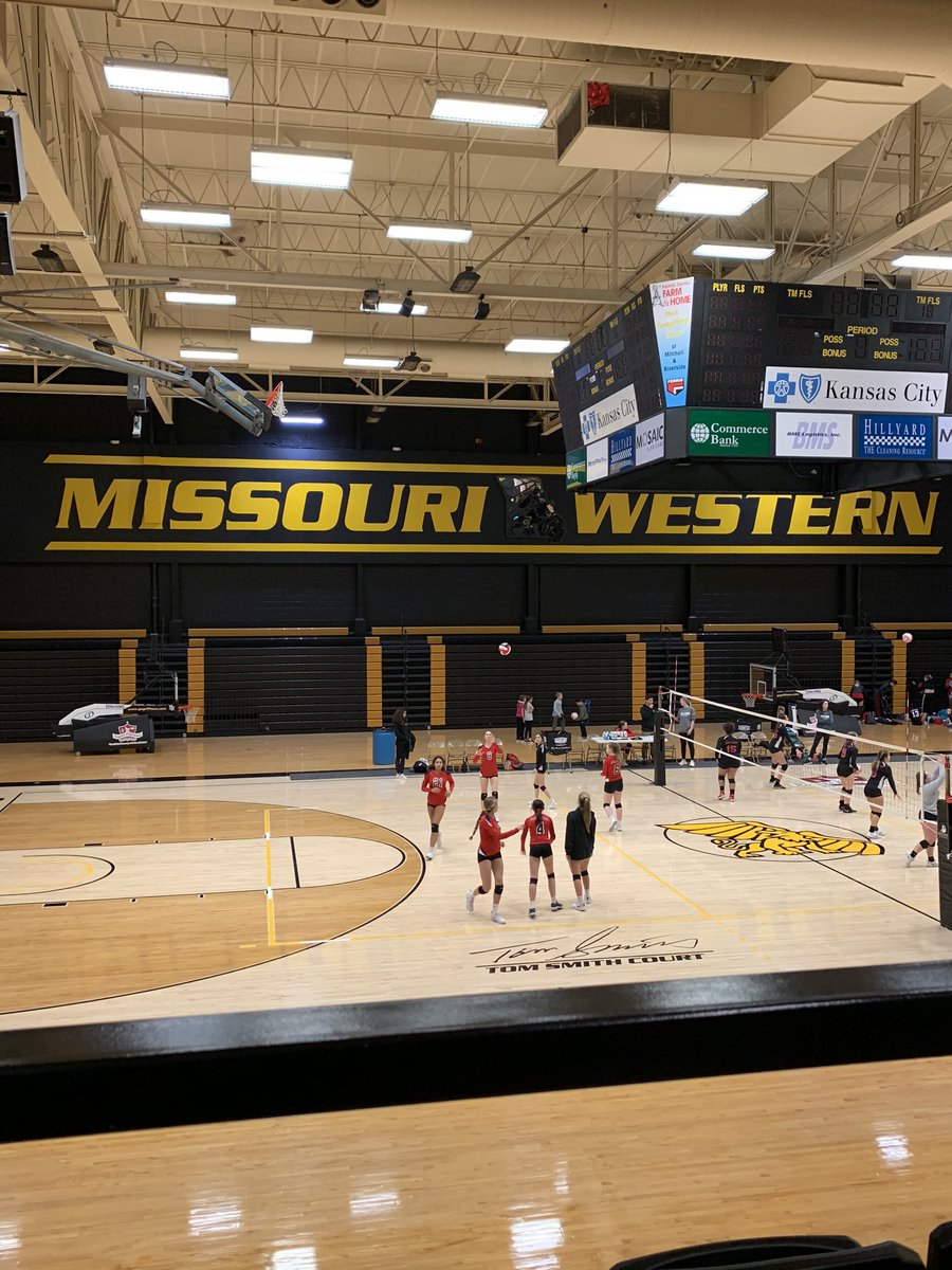 Getting ready to play for the championship! Go Central Elite! #centralelitevbc