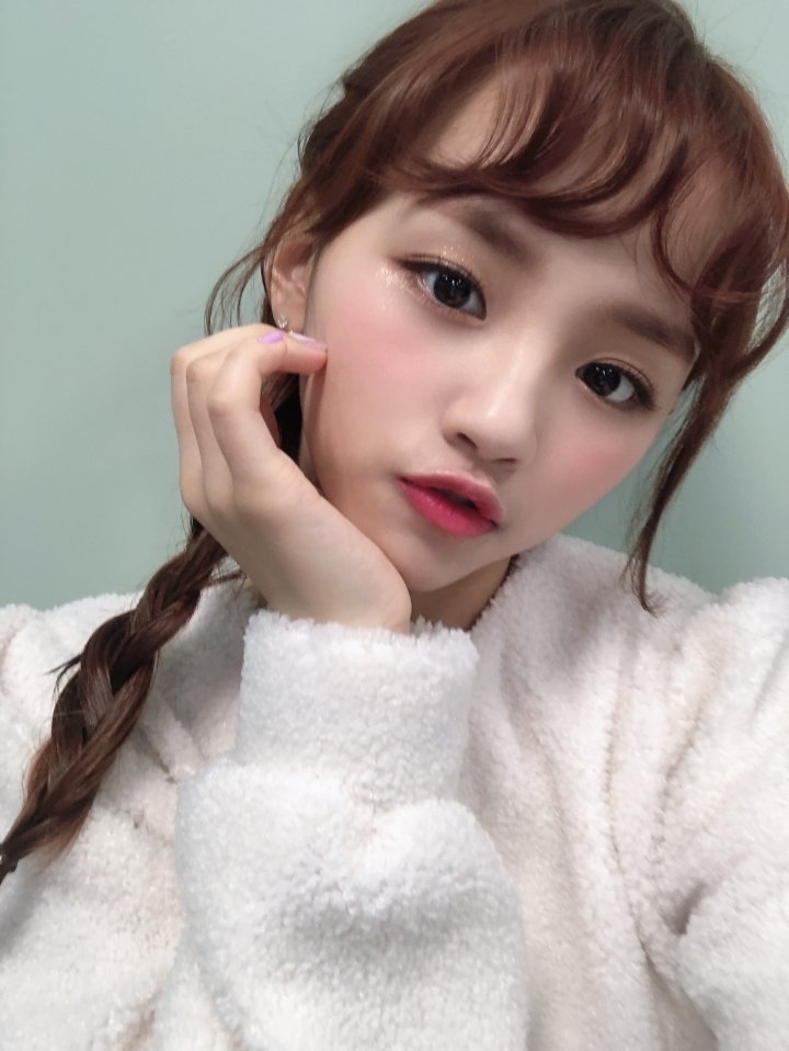 SATURDAY_INTL's tweet photo. [📸] Fancafe update https://t.co/pCiiu822TL